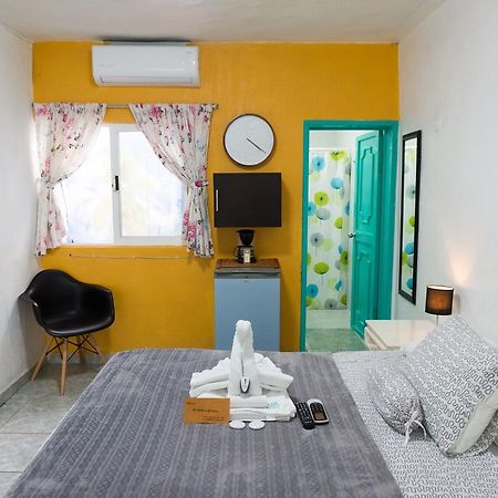 Posada Paso Del Sol إيسلا موخيريس المظهر الخارجي الصورة
