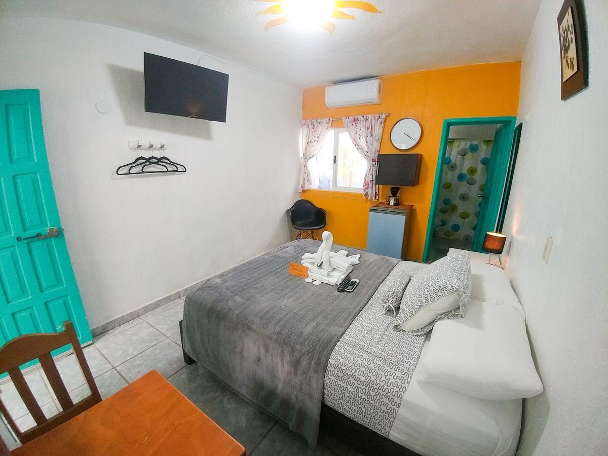 Posada Paso Del Sol إيسلا موخيريس المظهر الخارجي الصورة