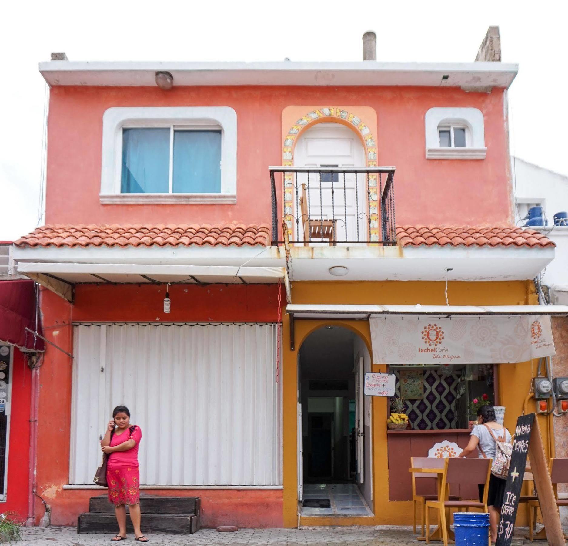 Posada Paso Del Sol إيسلا موخيريس المظهر الخارجي الصورة