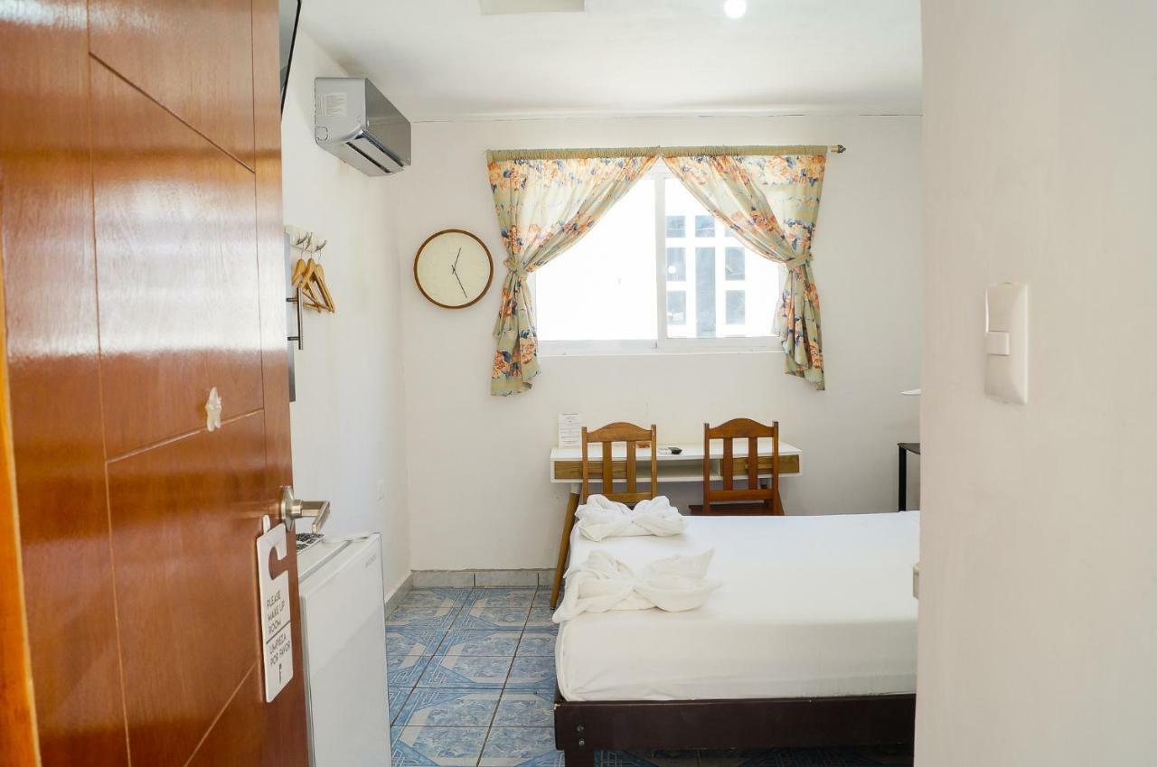 Posada Paso Del Sol إيسلا موخيريس المظهر الخارجي الصورة